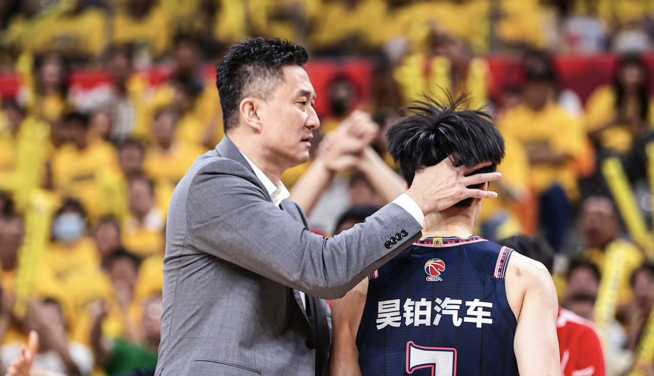 lol视频攻略-加时末段CBA常规赛传出新动向，勒沃库森更衣室发声，管理层表态——引发热议，细节决定成败的简单介绍